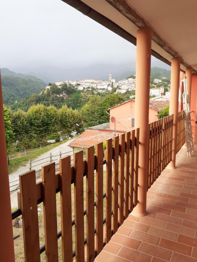 Dipendenza Del Grillo Bilocale Familiare Coreglia Antelminelli Luaran gambar